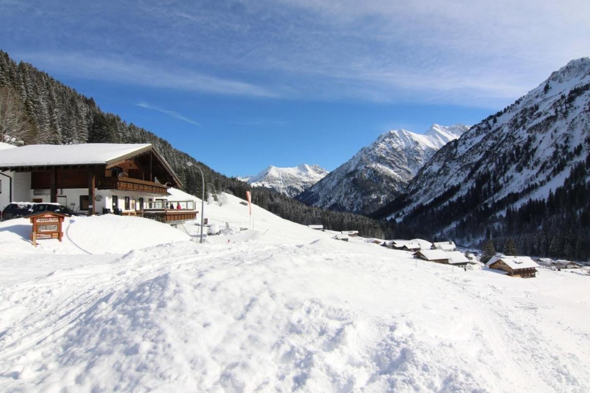 Gasthof Starzelhaus Mittelberg Dış mekan fotoğraf
