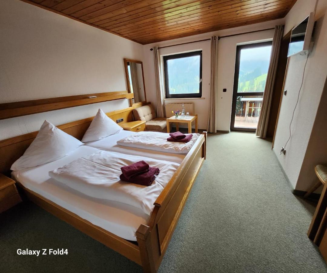 Gasthof Starzelhaus Mittelberg Dış mekan fotoğraf